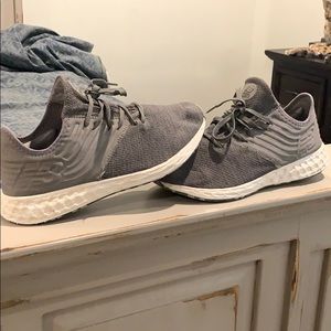 New balance shoes size:13